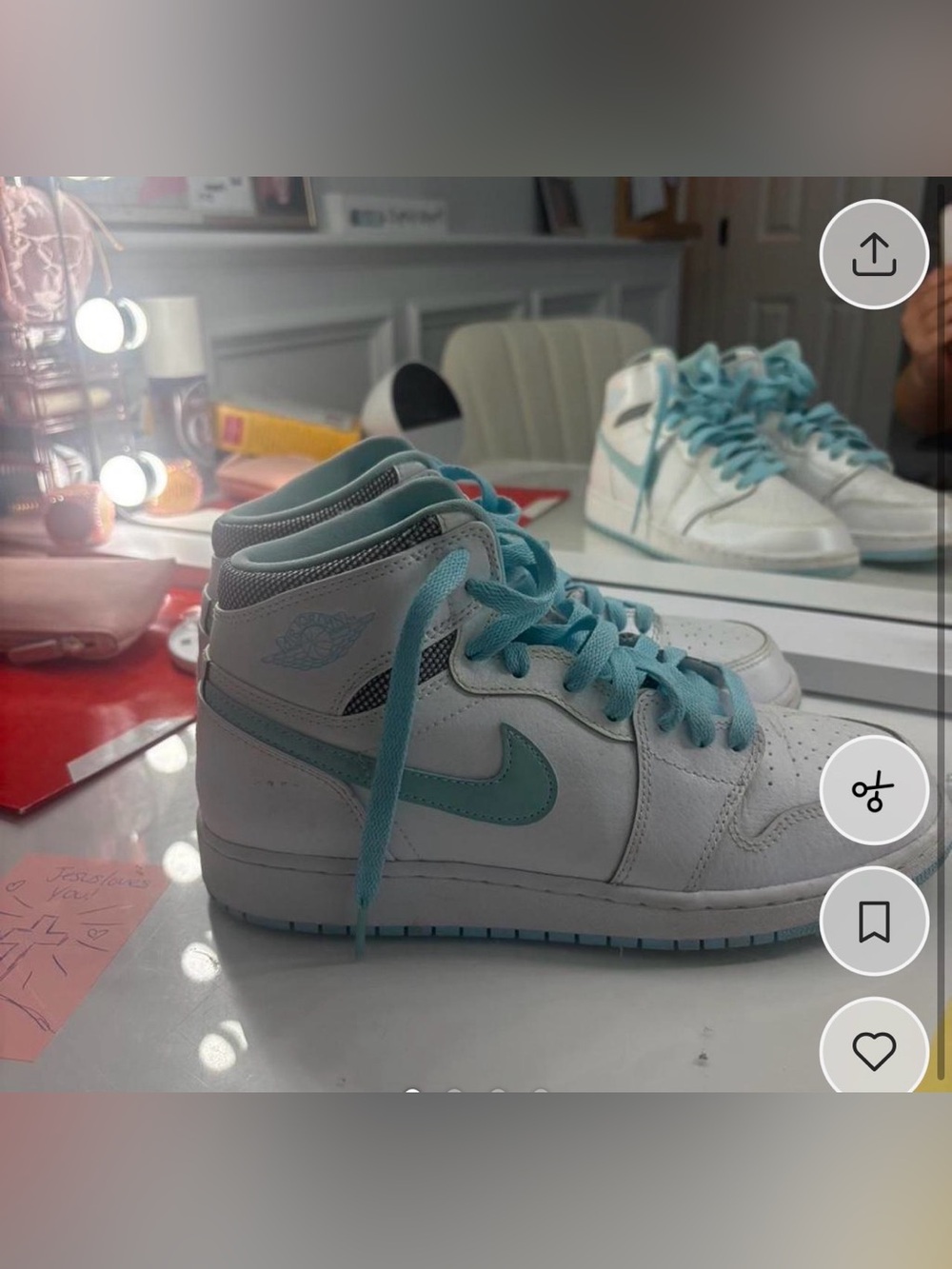 Nike Mid-Top Sneakers in White and Light Teal